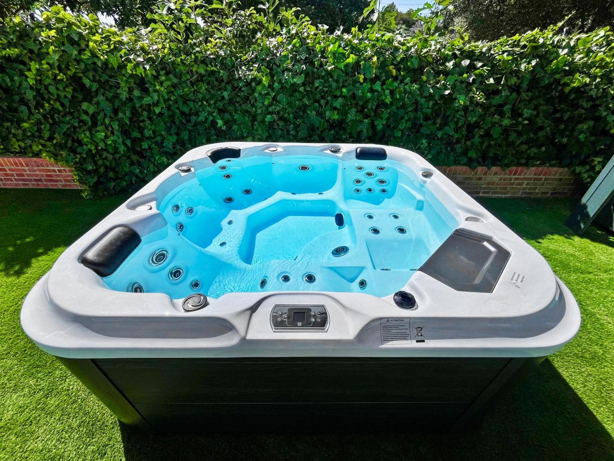 Villa San Patricio I Piscina Privada I Jacuzzi Spa I Bbq I Ps5 I Aire Acon I 3000M2 I 5Min-Centro Jerez de la Frontera Exterior foto
